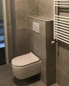 Toilet plaatsen