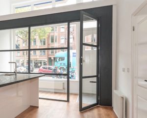 Deuren plaatsen